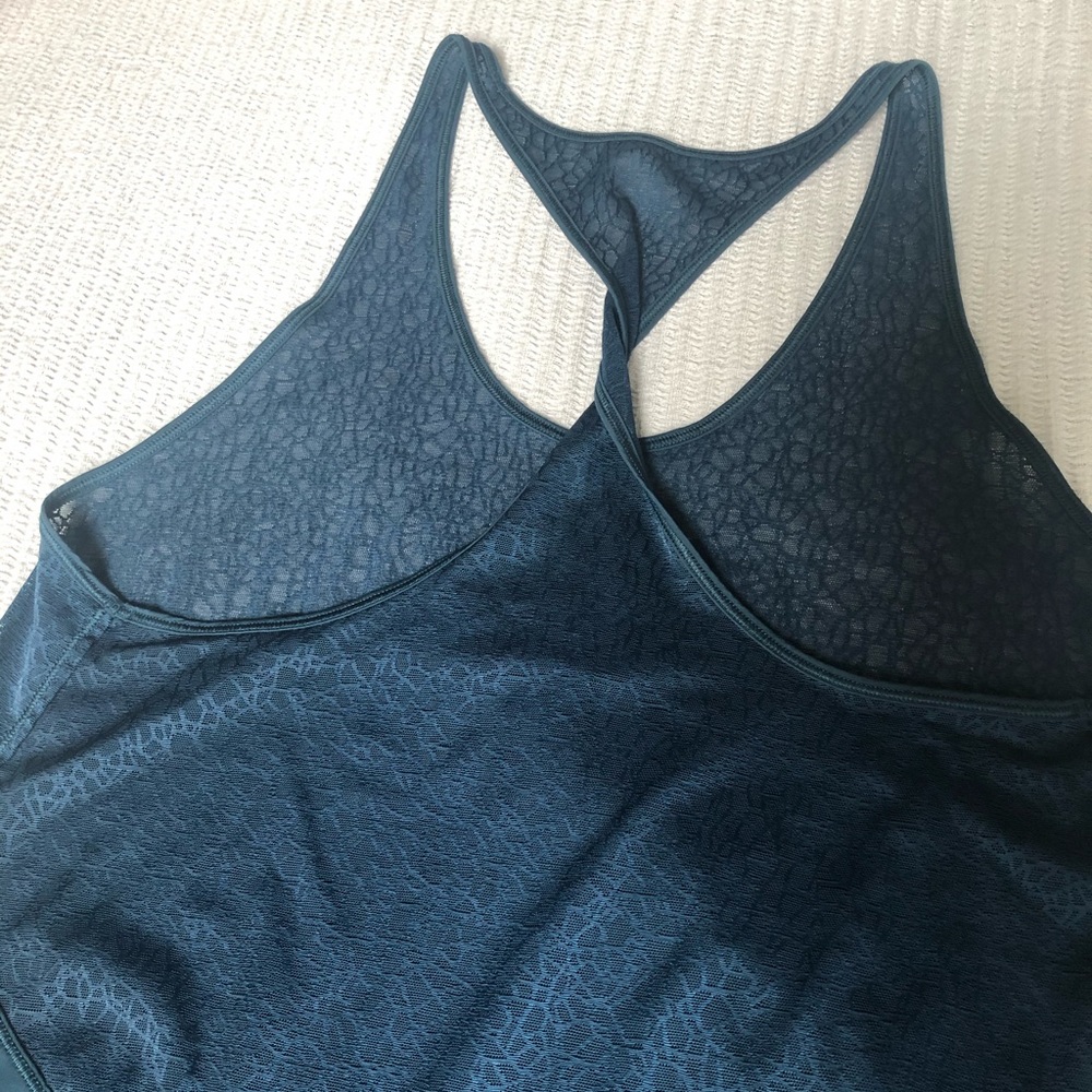Lululemon tank top - Picture 4 of 5